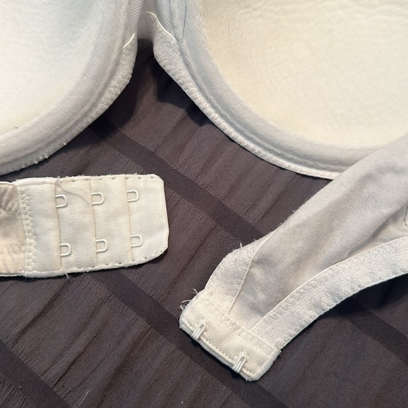 Victoria Secret bra - Picture 3 of 4